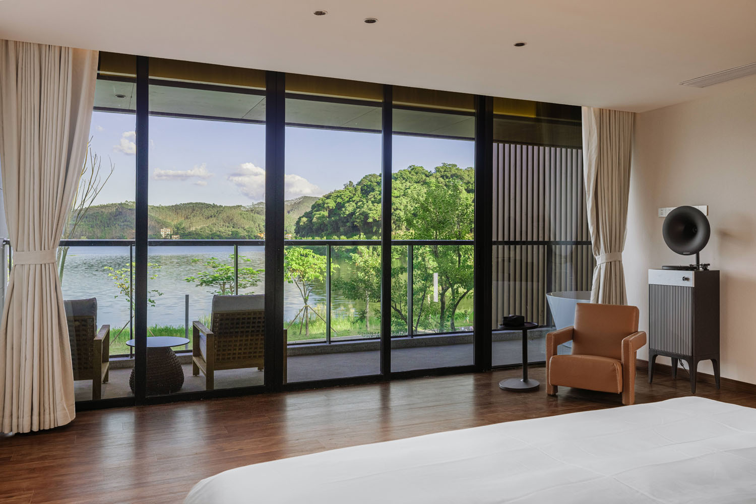 3U4A6358-HDR.jpg